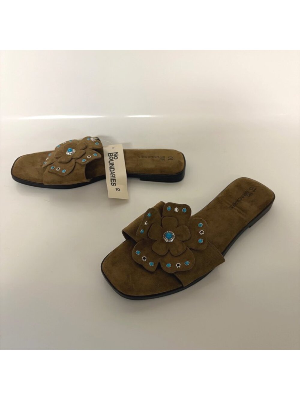 No Boundaries Brown Faux Suede Slides Womens Sz 10 Boho Studded Floral Shoe NEW